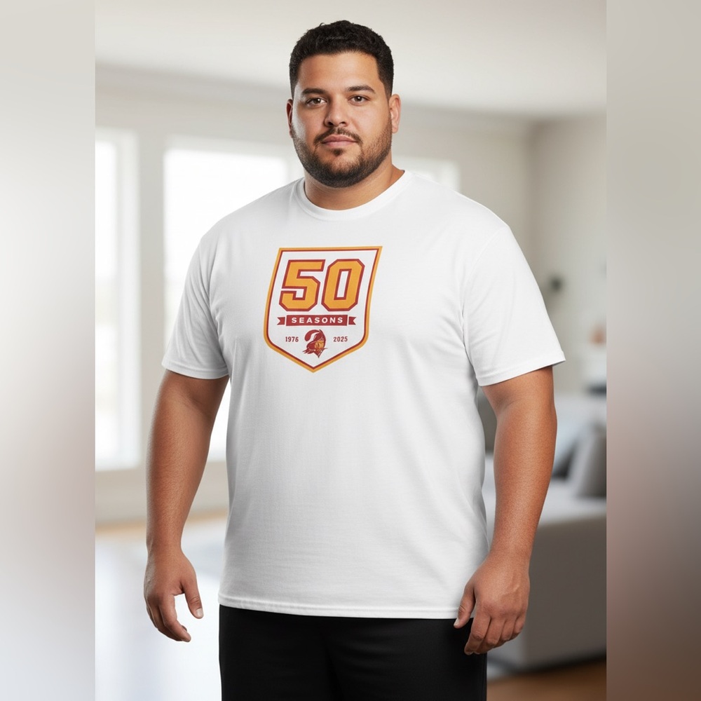 NEW Mens 2XL White Fanatics‎ Tampa Bay Buccaneers 50th Season Logo Shirt
